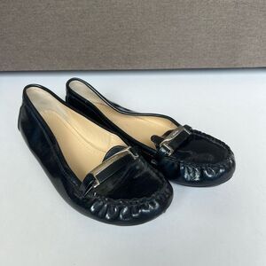 Women’s Size 8.5 Navy Calvin Klein Moccasin Style Loafers With Metal Detail